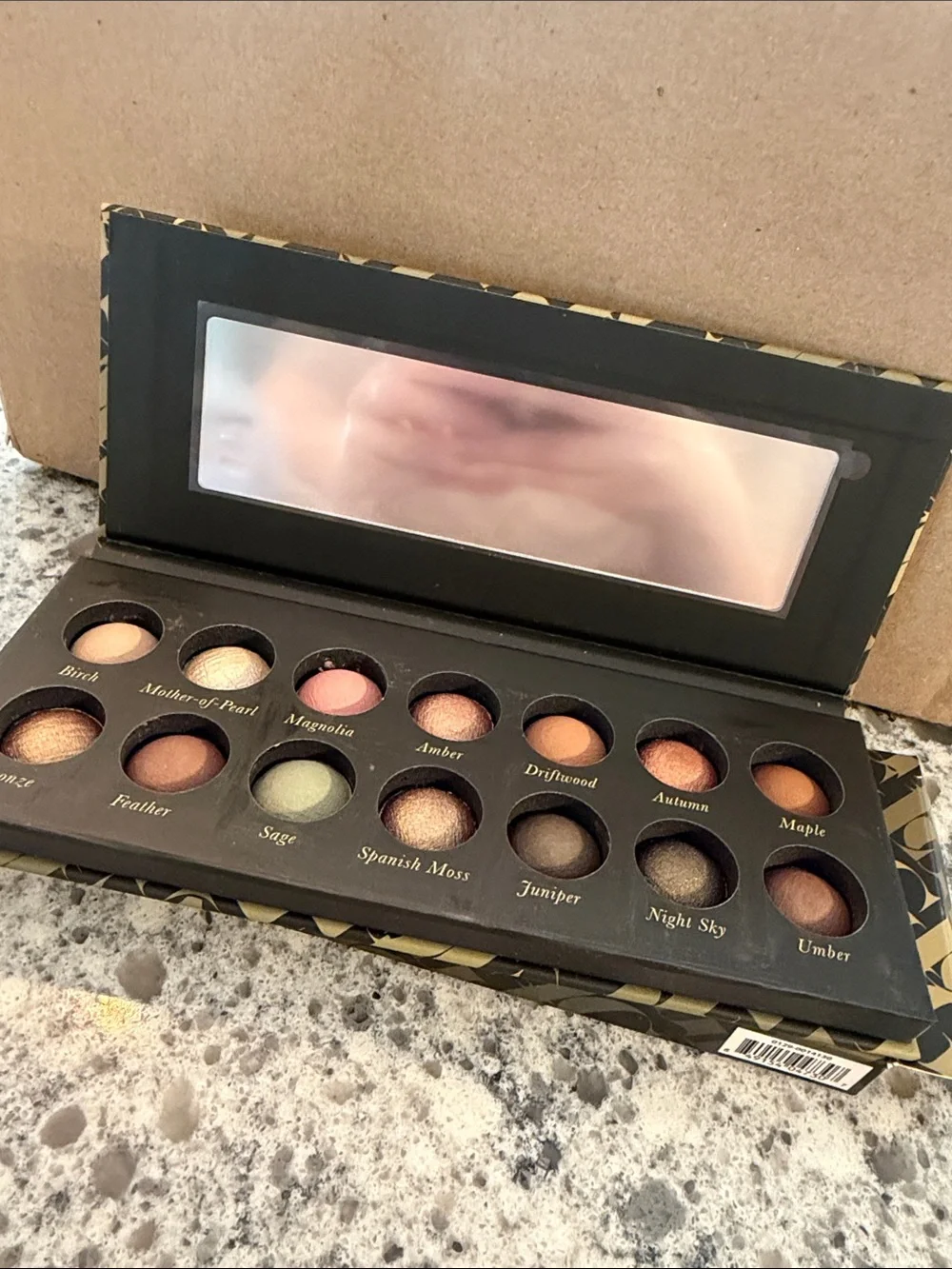 LAURA GELLER NEW YORK The Delectables Earthy Essentials Baked Eyeshadow Palette